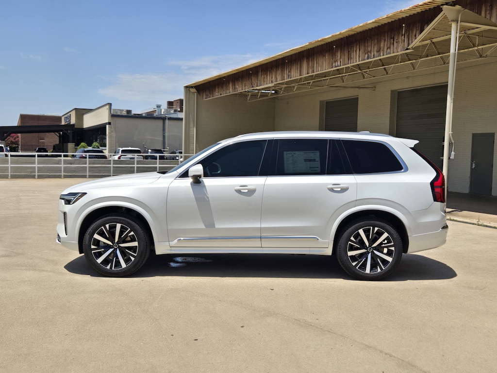 New 2026 Volvo XC90 B5 Core SUV