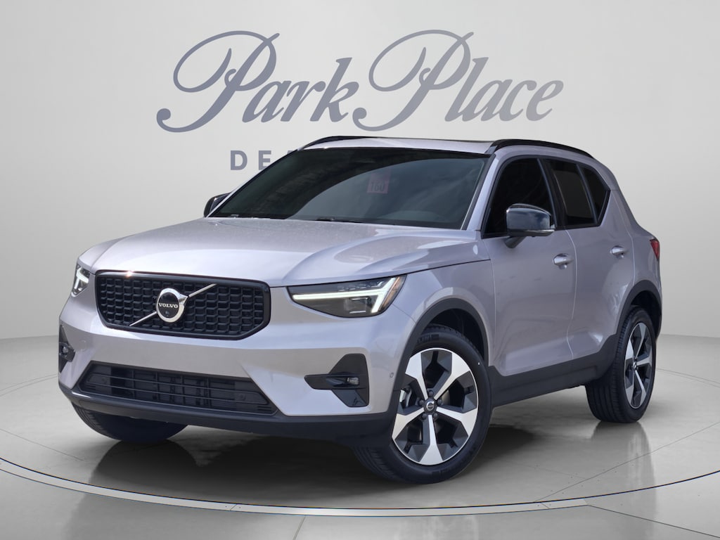 New 2026 Volvo XC40 Plus B5 AWD Plus