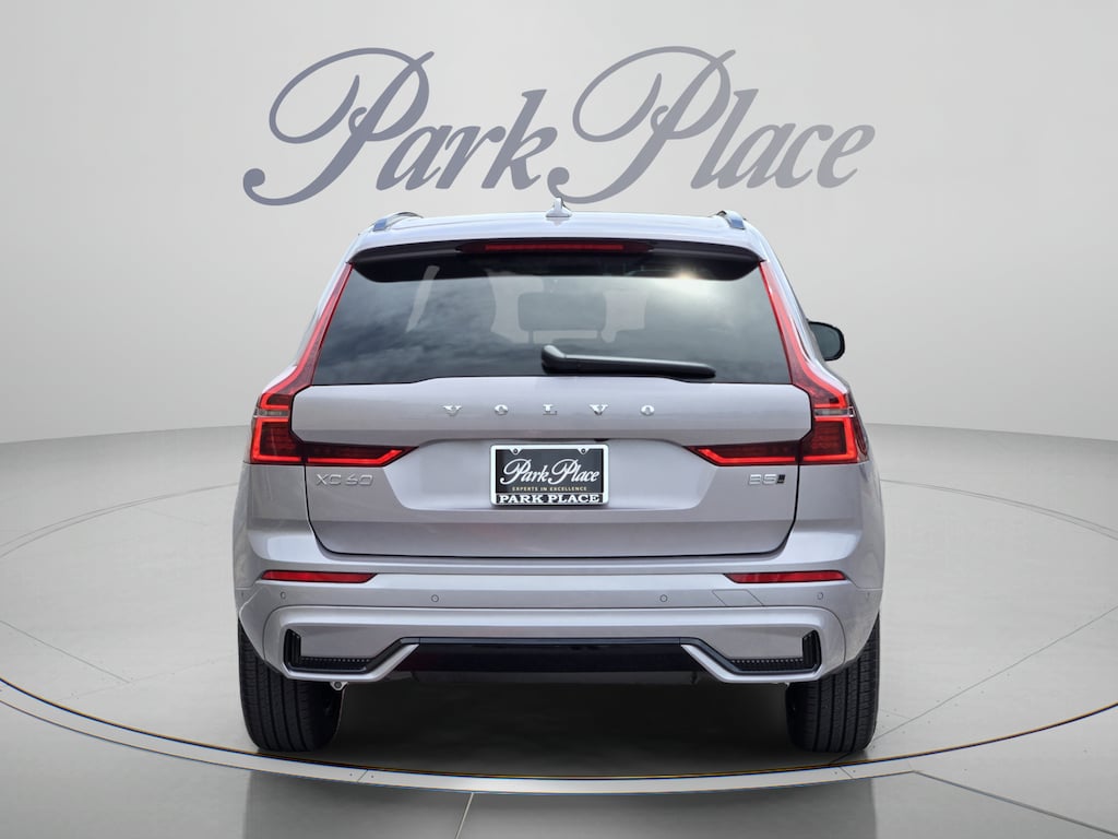 New 2026 Volvo XC60 B5 Plus SUV