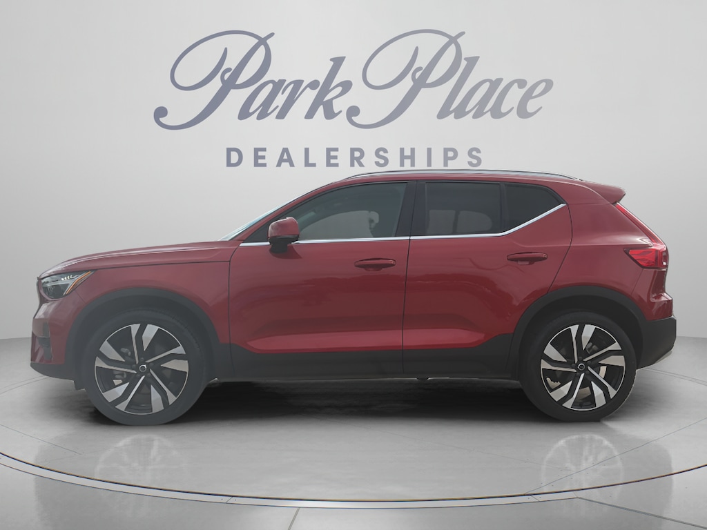 Used 2024 Volvo XC40 B5 Plus Bright Theme SUV