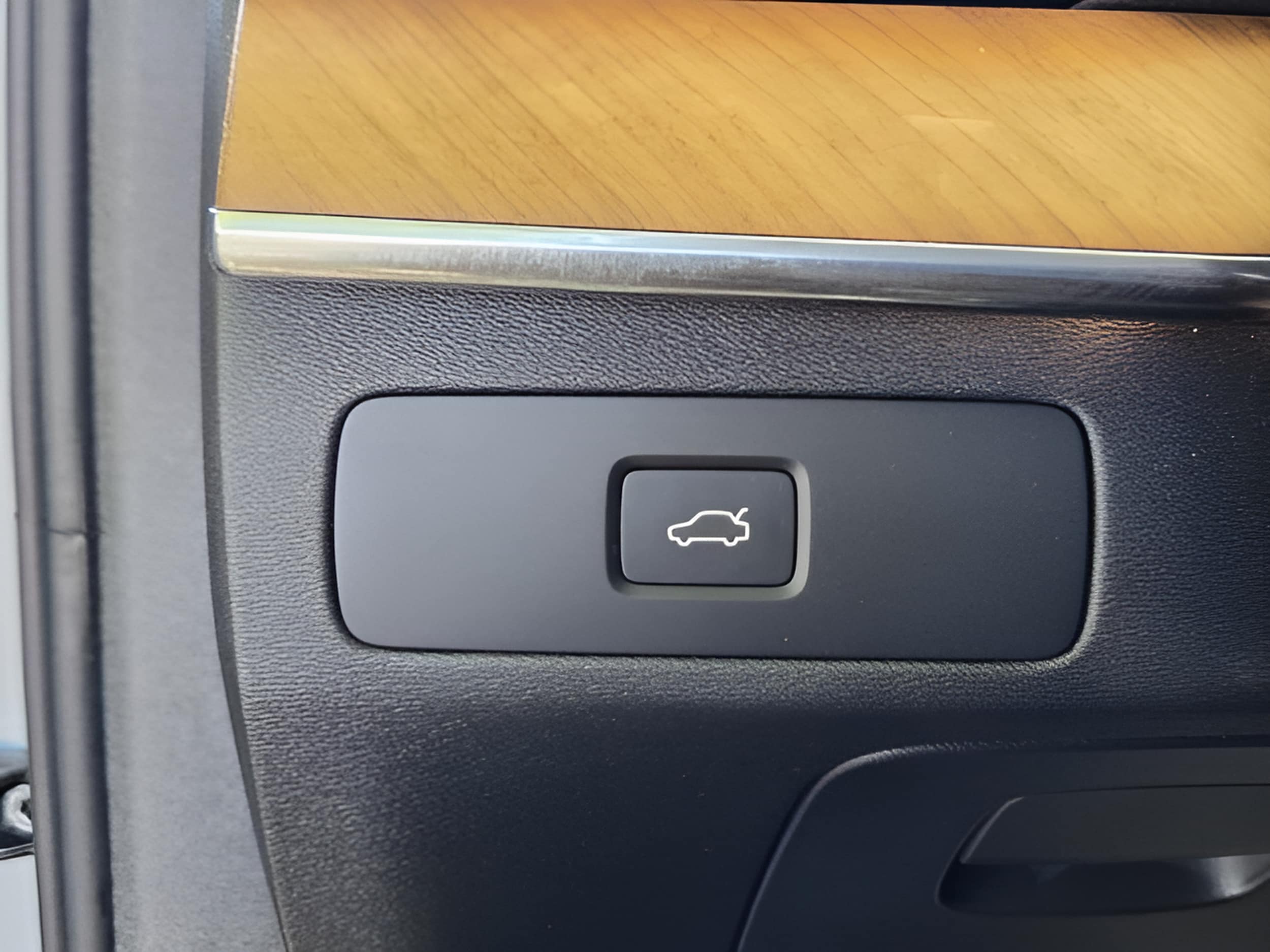 2025 Volvo XC90 Plus - Photo 19