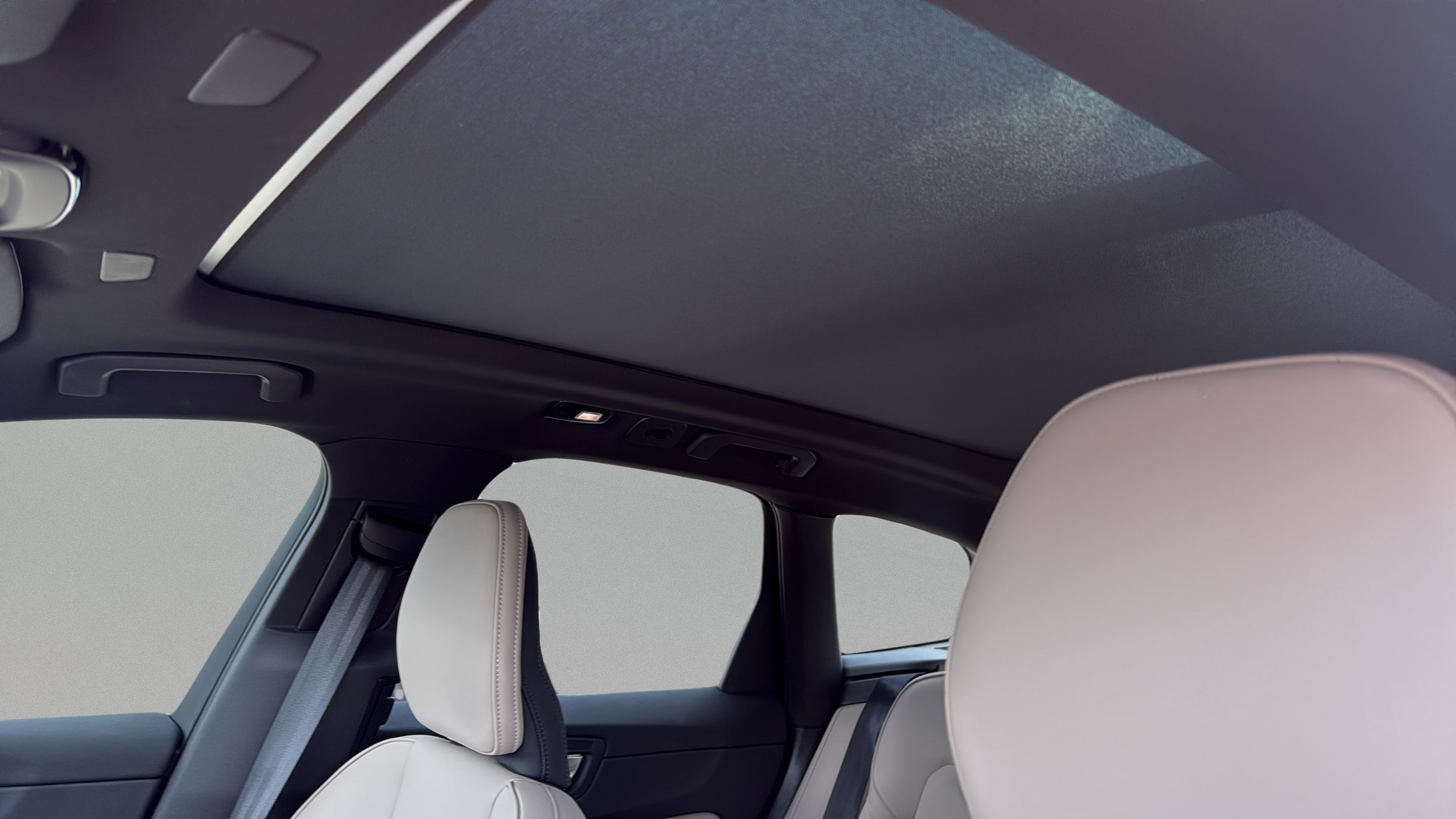 2026 Volvo XC60 Plus - Photo 21