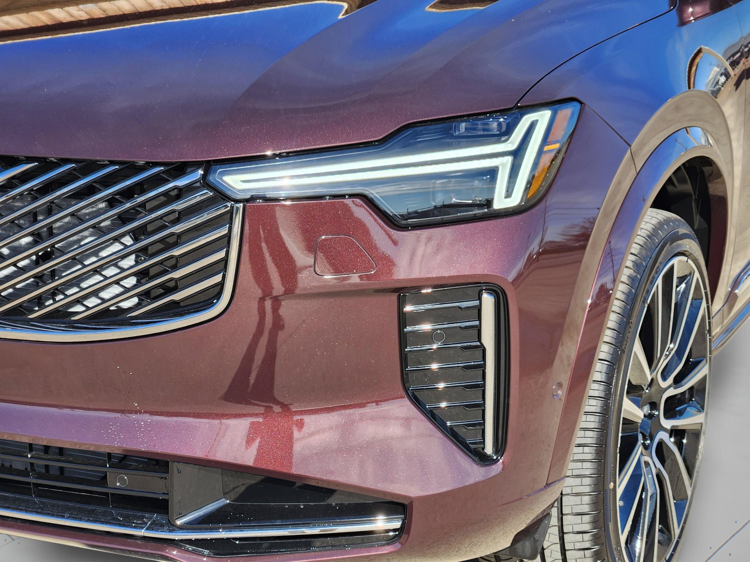 2026 Volvo XC90 Ultra - Photo 2