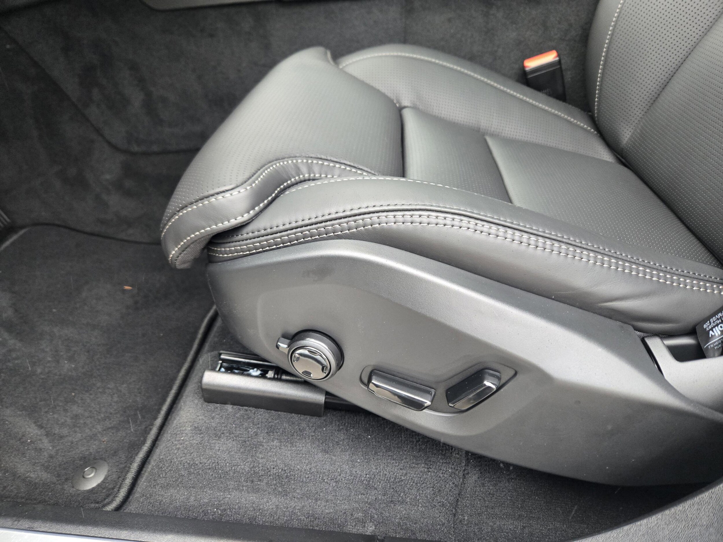 2026 Volvo XC90 Ultra - Photo 21