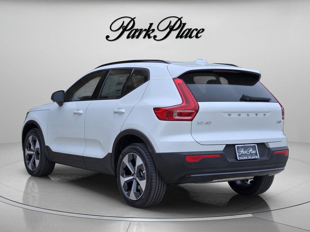 Used 2026 Volvo XC40 B5 Plus SUV