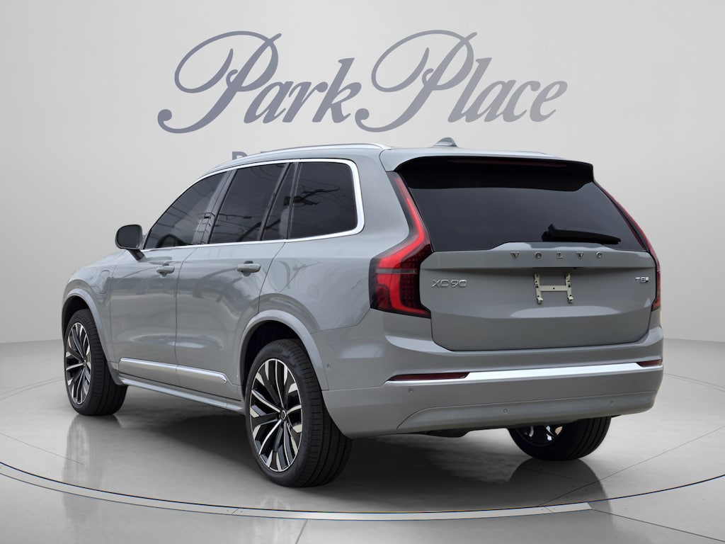 Used 2026 Volvo XC90 plug-in hybrid T8 Plus 7-Seater SUV