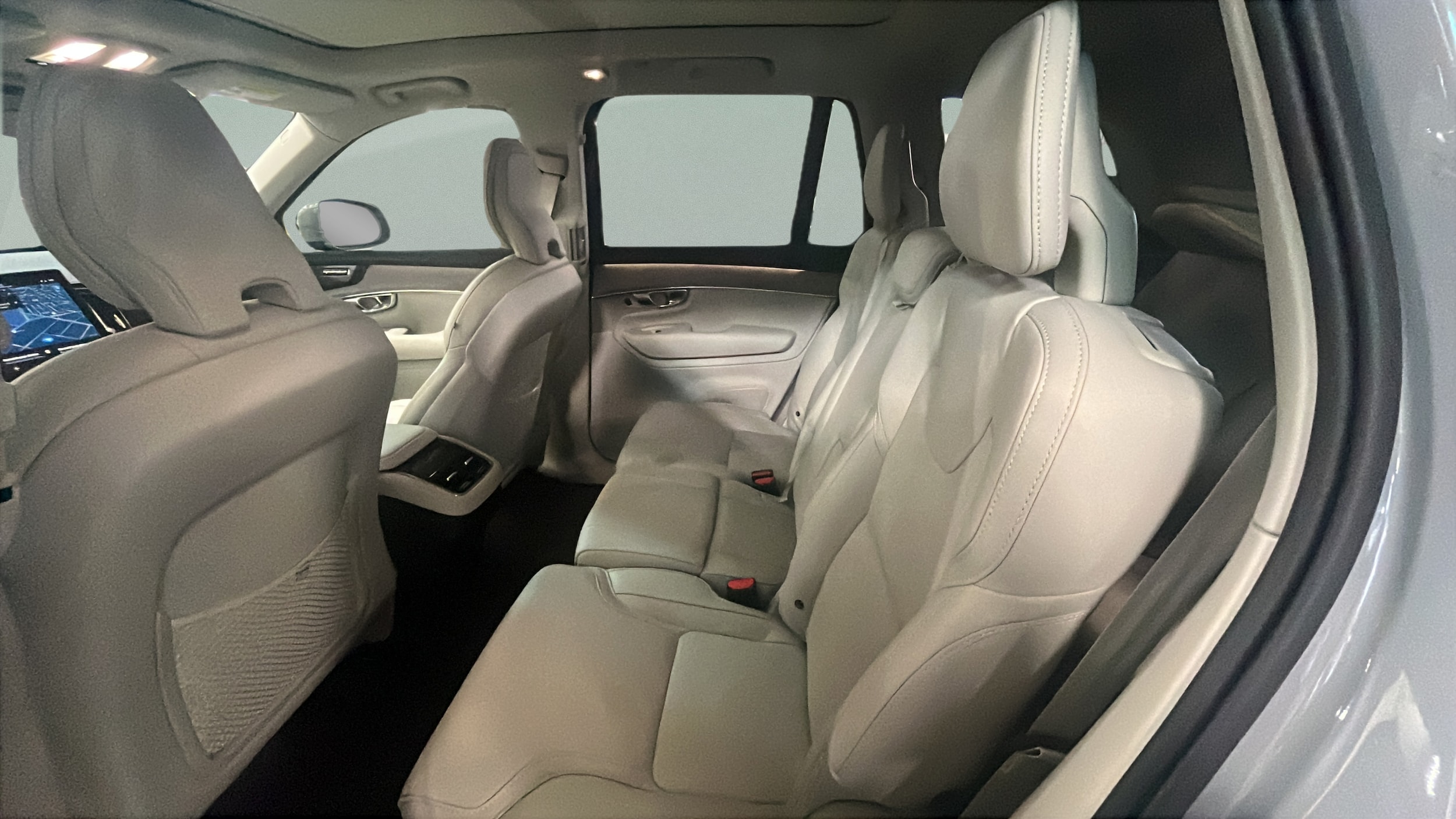 2026 Volvo XC90 Ultra - Photo 19