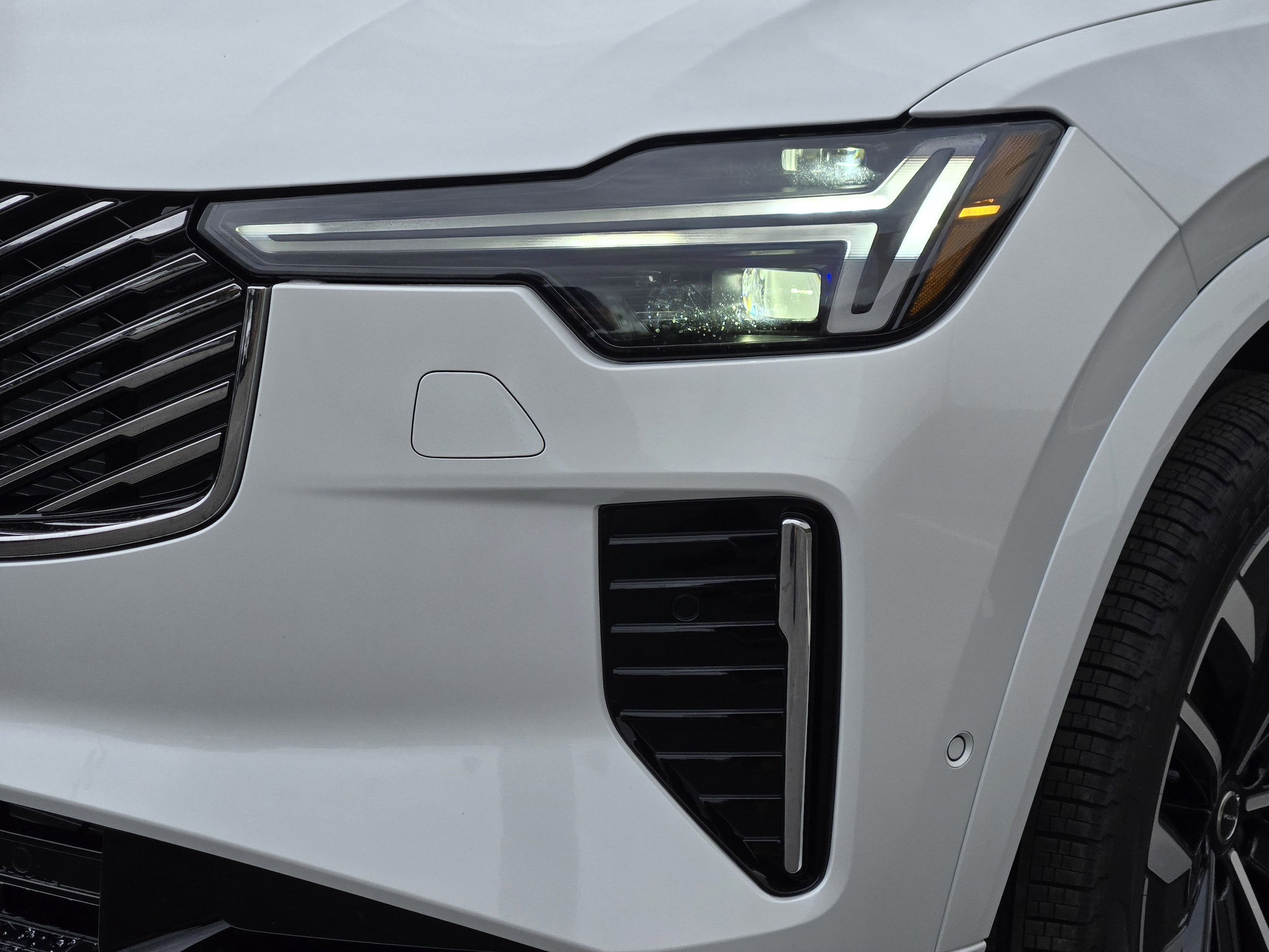 2026 Volvo XC90 Plus - Photo 10