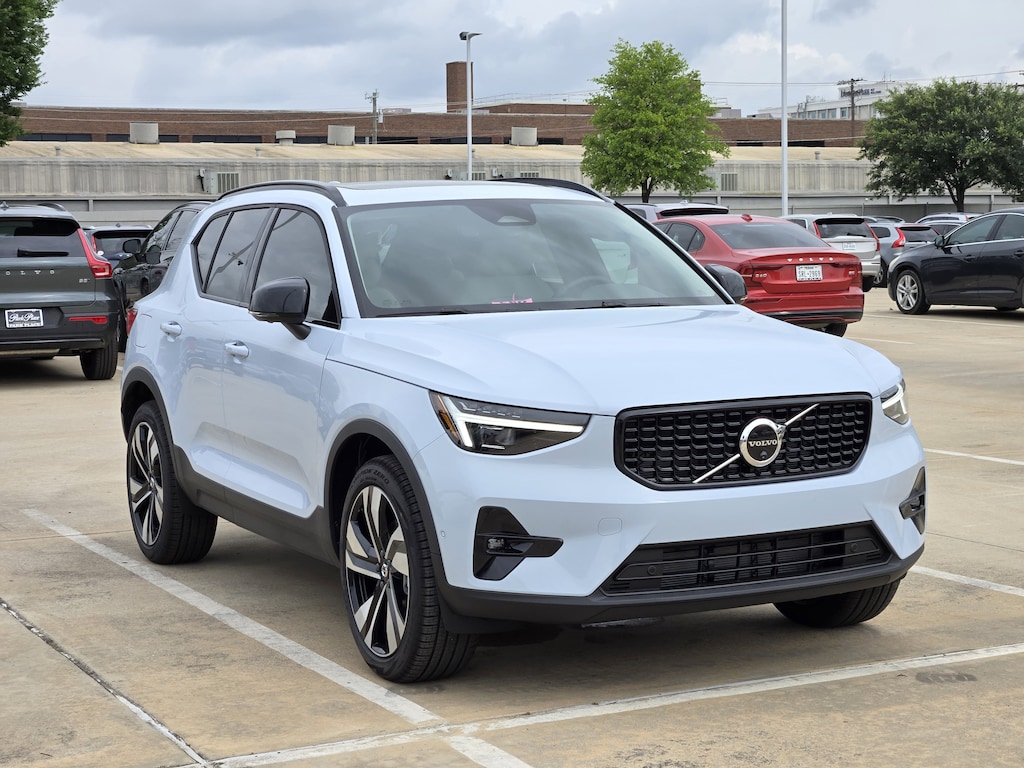 Used 2026 Volvo XC40 B5 Ultra SUV