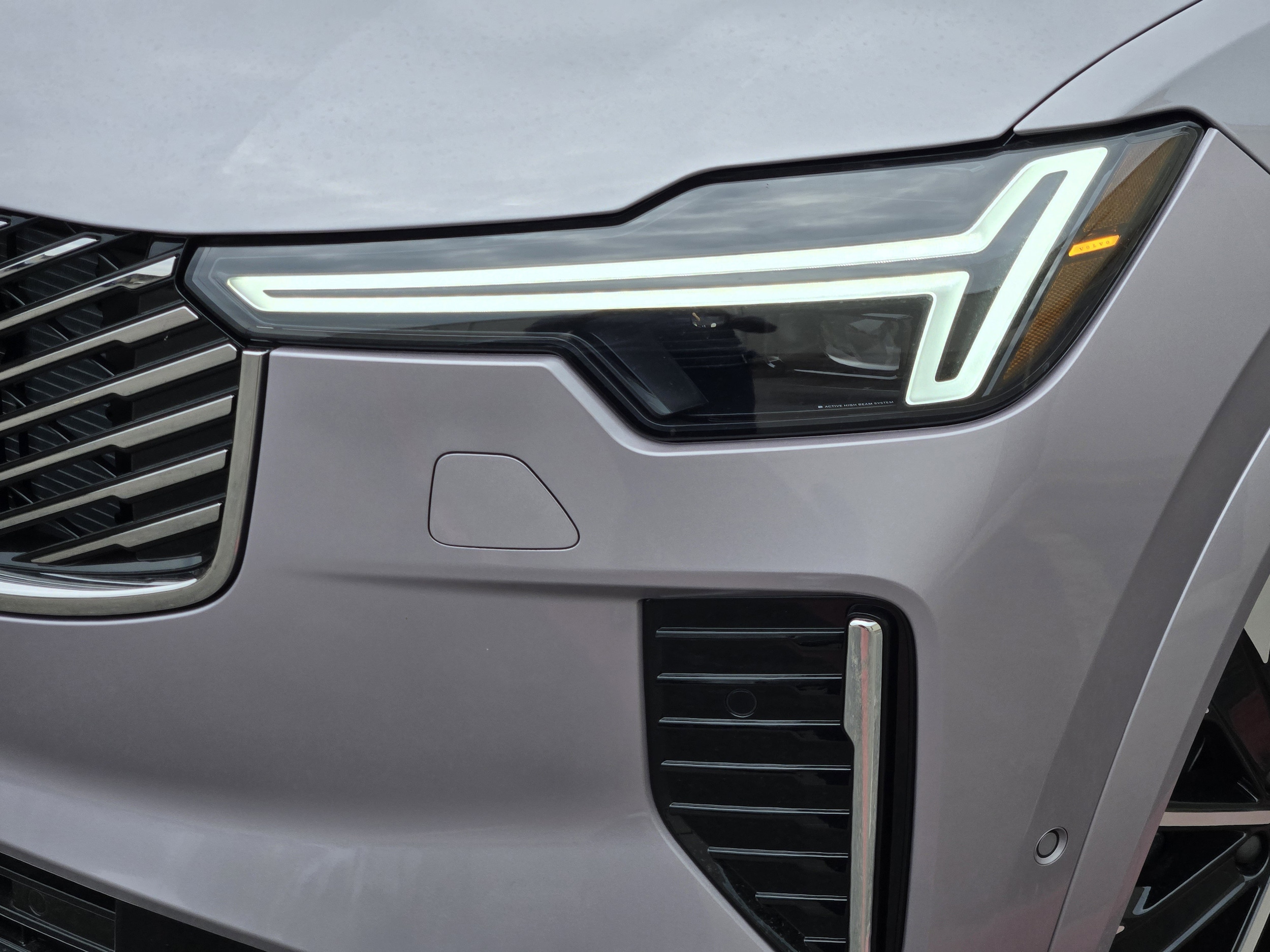 2026 Volvo XC90 Plus - Photo 9
