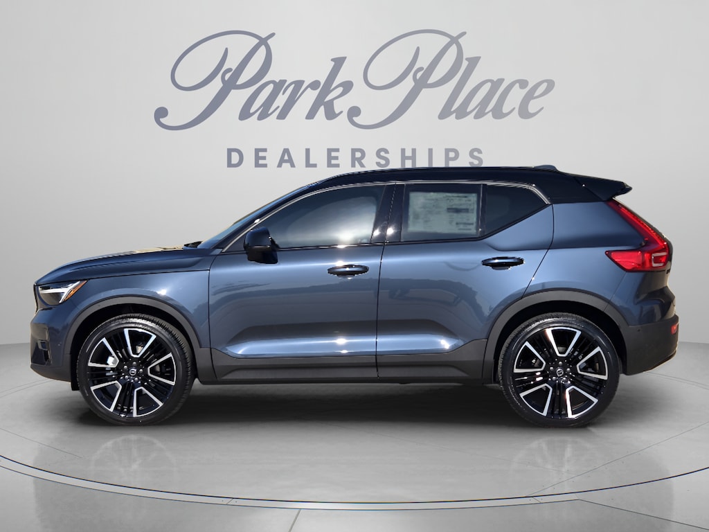 Used 2026 Volvo XC40 B5 Ultra Black Edition SUV