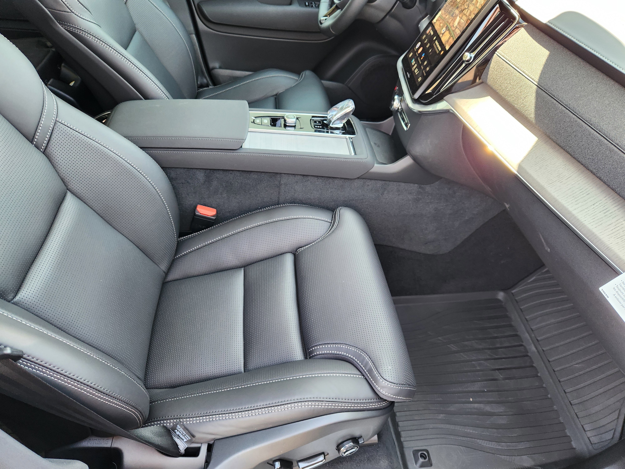 2026 Volvo XC90 Ultra - Photo 10