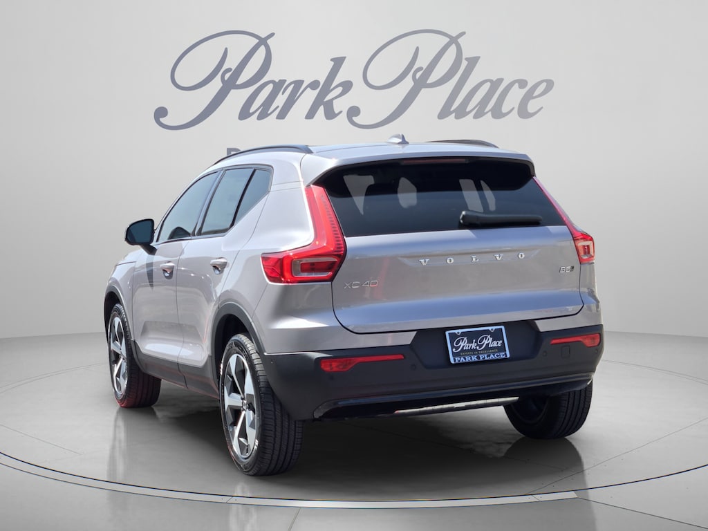 Used 2026 Volvo XC40 B5 Plus SUV
