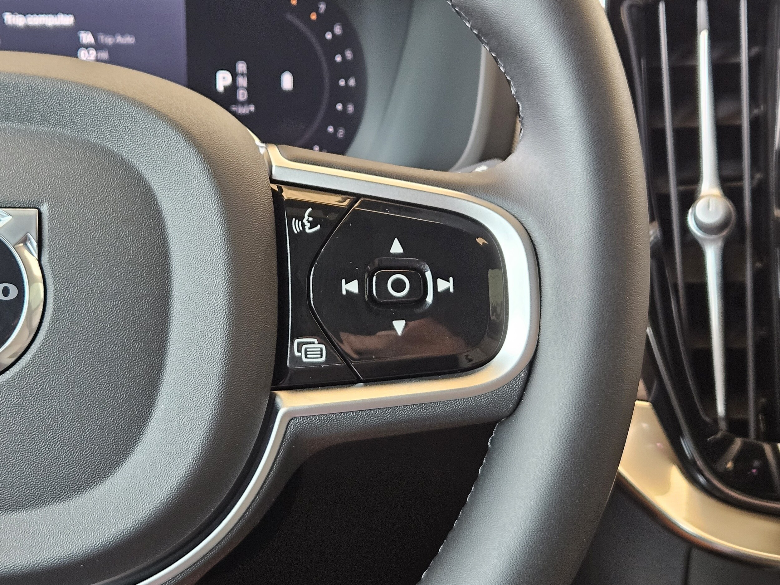 2026 Volvo XC90 Plus - Photo 28