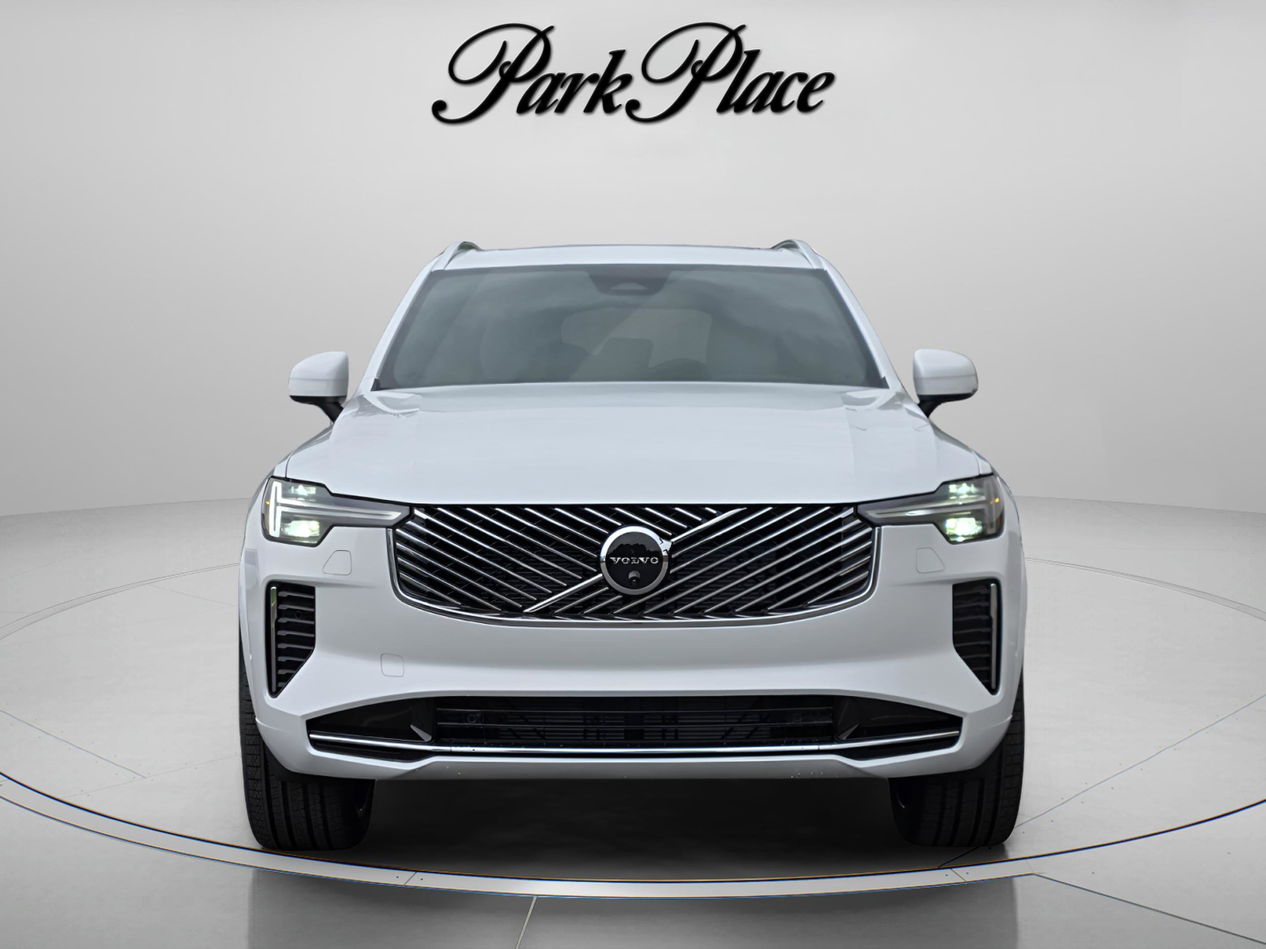 2026 Volvo XC90 Plus - Photo 9