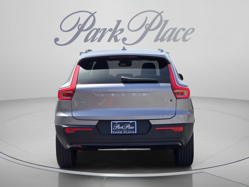 Used 2026 Volvo XC40 B5 Plus SUV