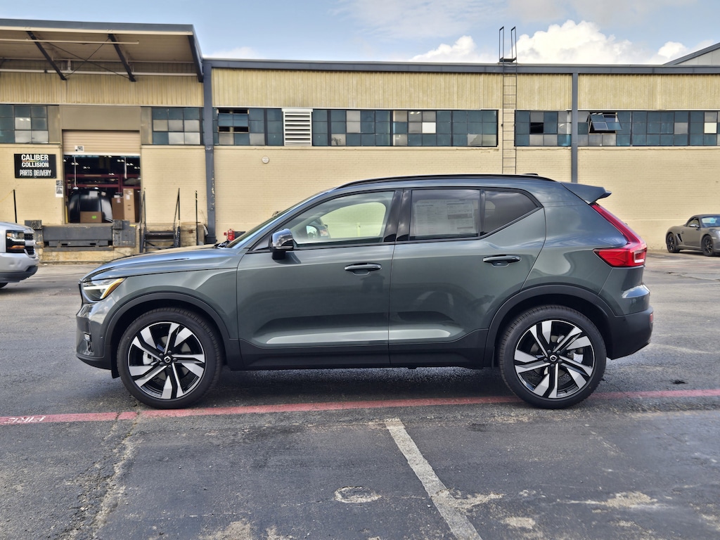 Used 2026 Volvo XC40 B5 Ultra SUV