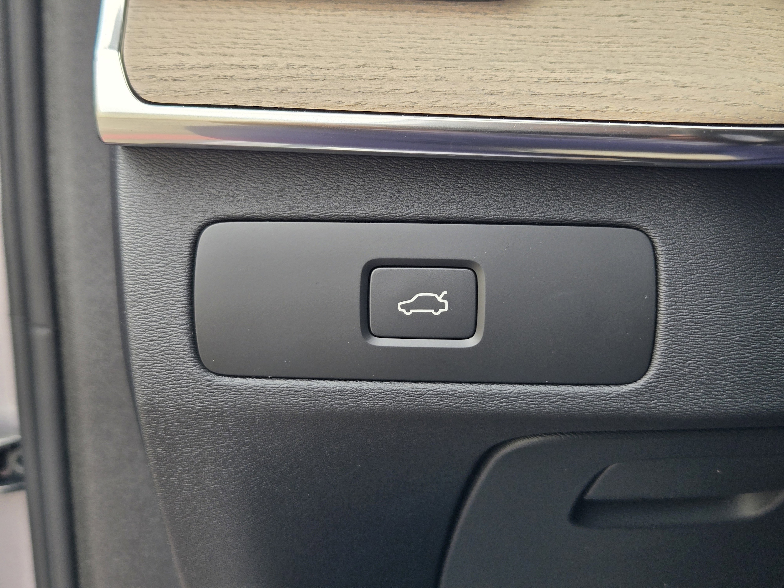 2026 Volvo XC90 Plus - Photo 19