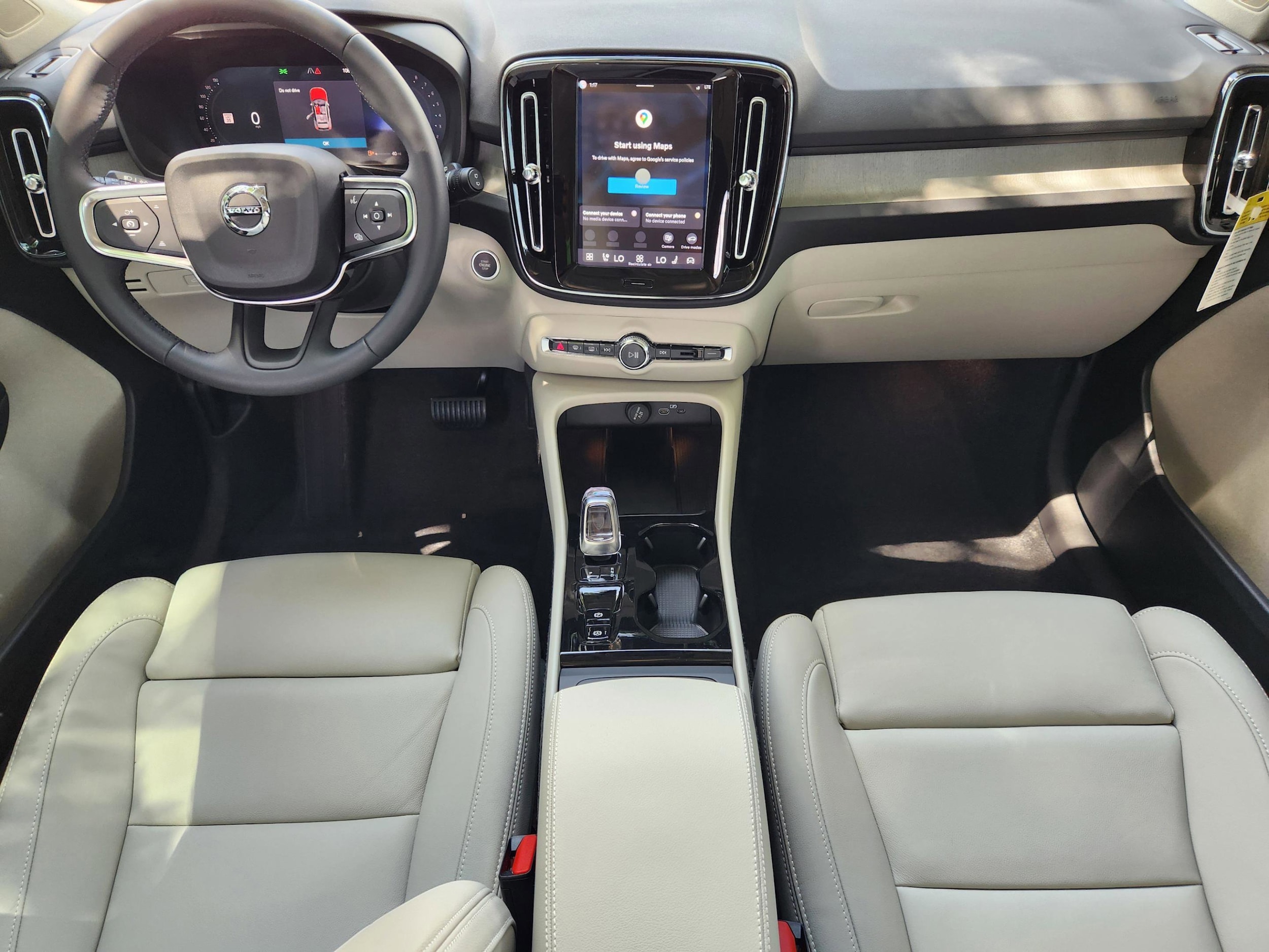 2026 Volvo XC40 Plus - Photo 21