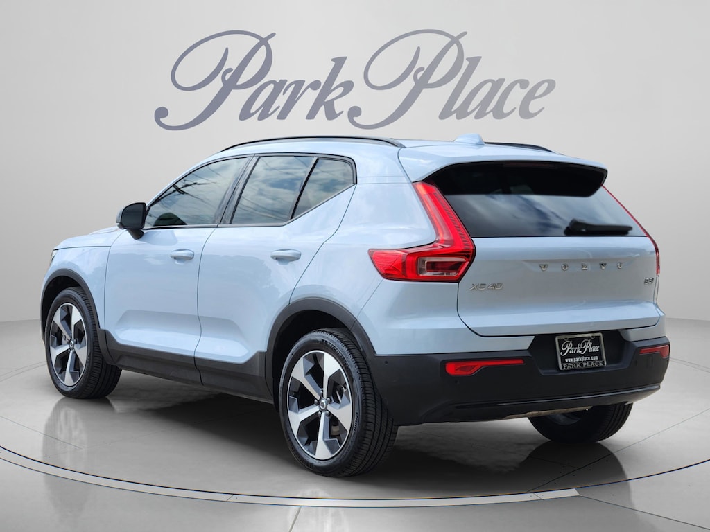 Used 2026 Volvo XC40 B5 Plus SUV