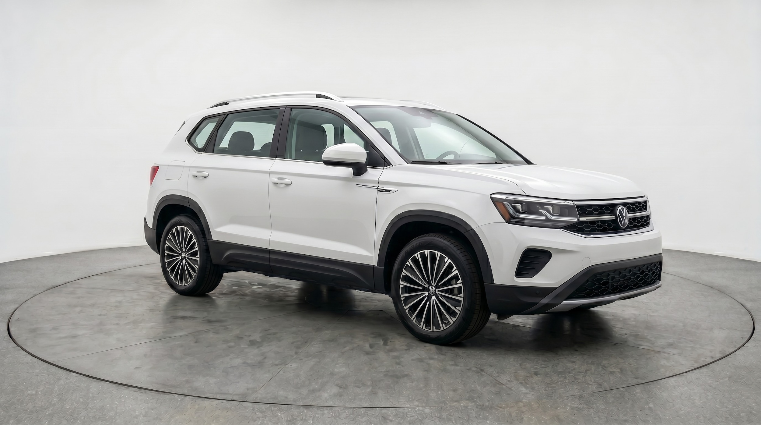 Thumbnail: 2026 Volkswagen Taos - 1