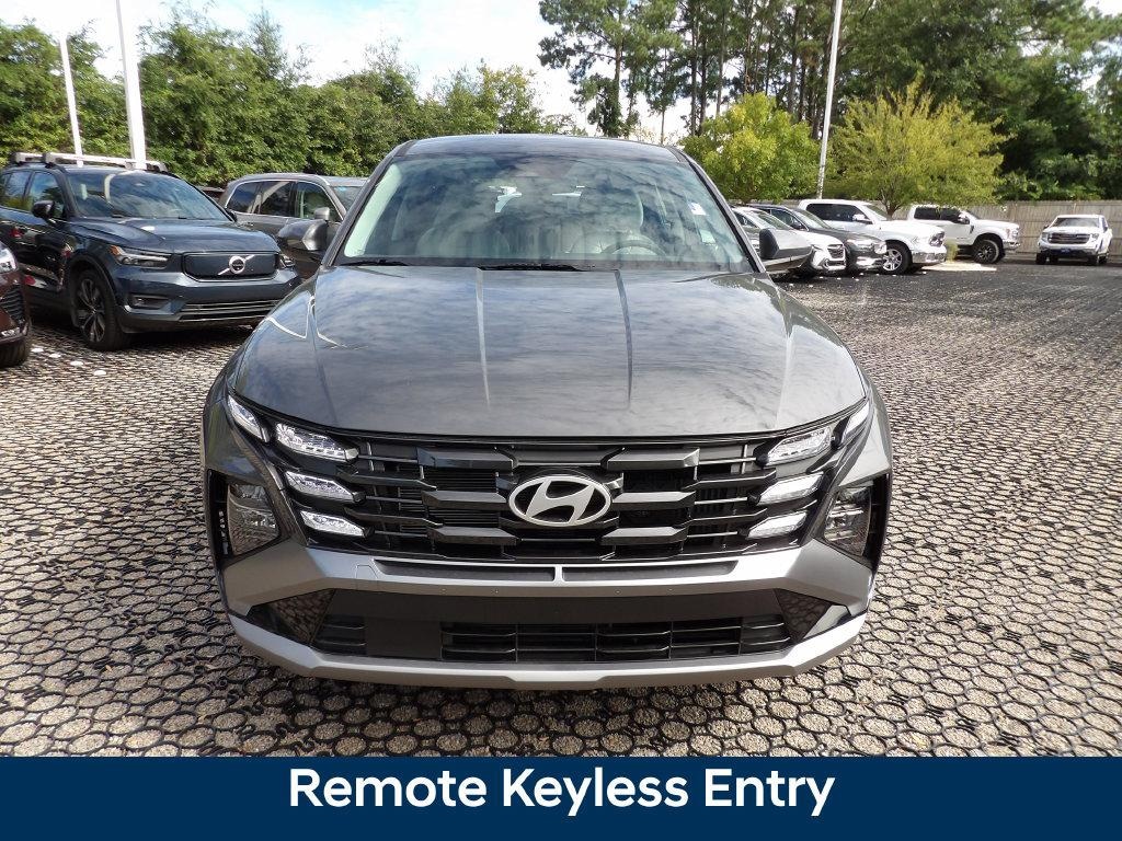 New 2026 Hyundai Tucson Hybrid SE SUV