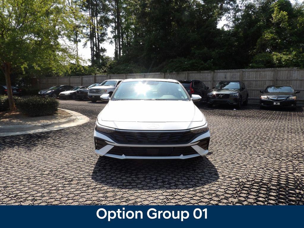 New 2026 Hyundai Elantra Hybrid Limited Sedan