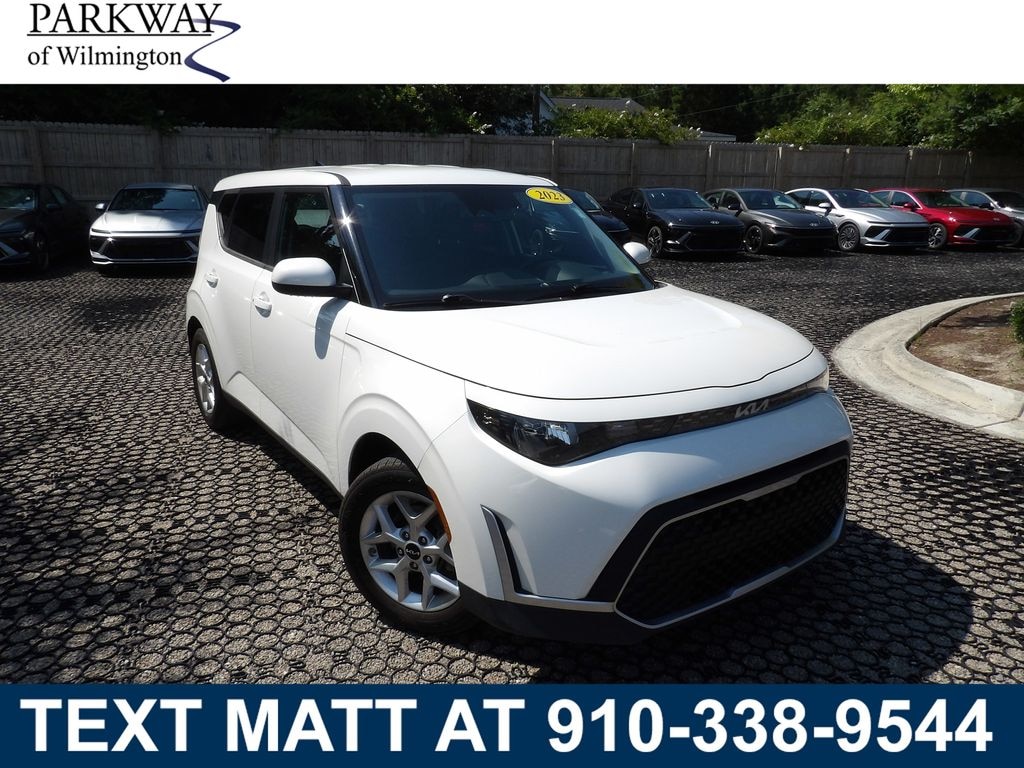 Used 2023 Kia Soul S Hatchback