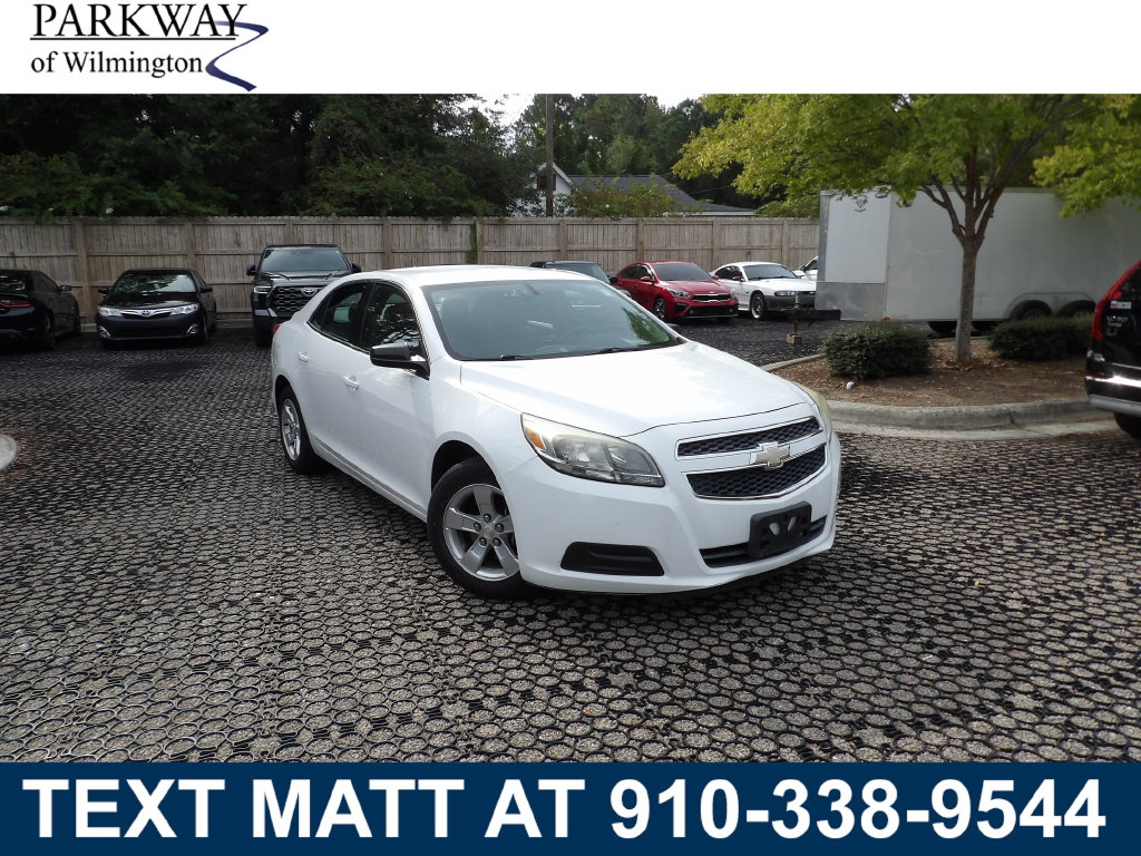 Used 2013 Chevrolet Malibu LS 1LS Sedan
