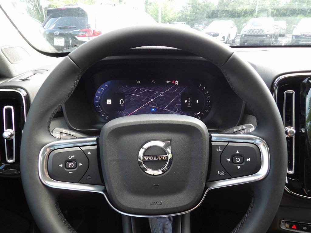 2026 Volvo XC40 Plus - Photo 17