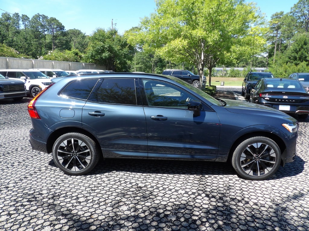 New 2026 Volvo XC60 plug-in hybrid T8 Plus SUV
