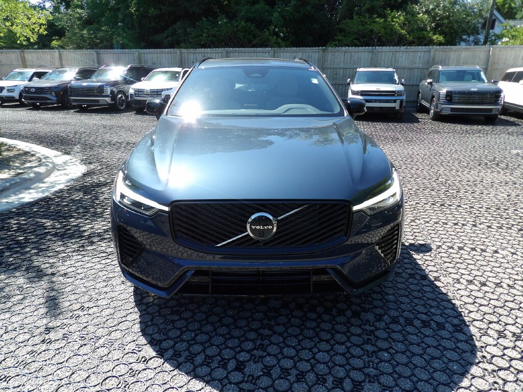 New 2026 Volvo XC60 plug-in hybrid T8 Plus SUV