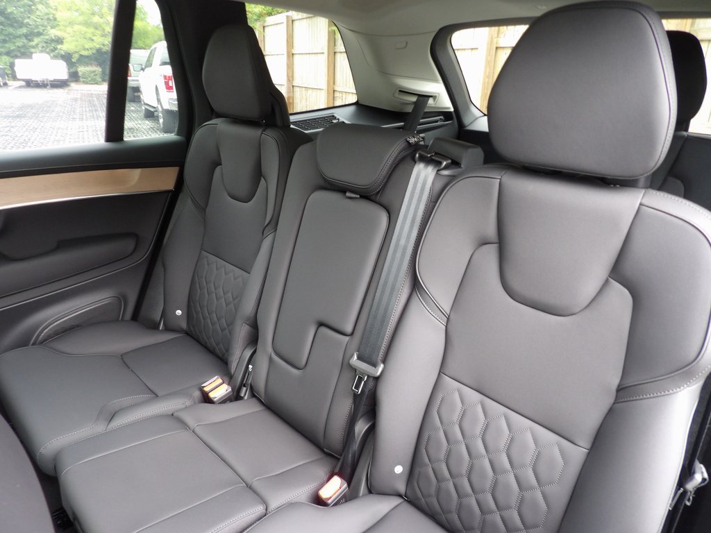 2026 Volvo XC90 Plus - Photo 23