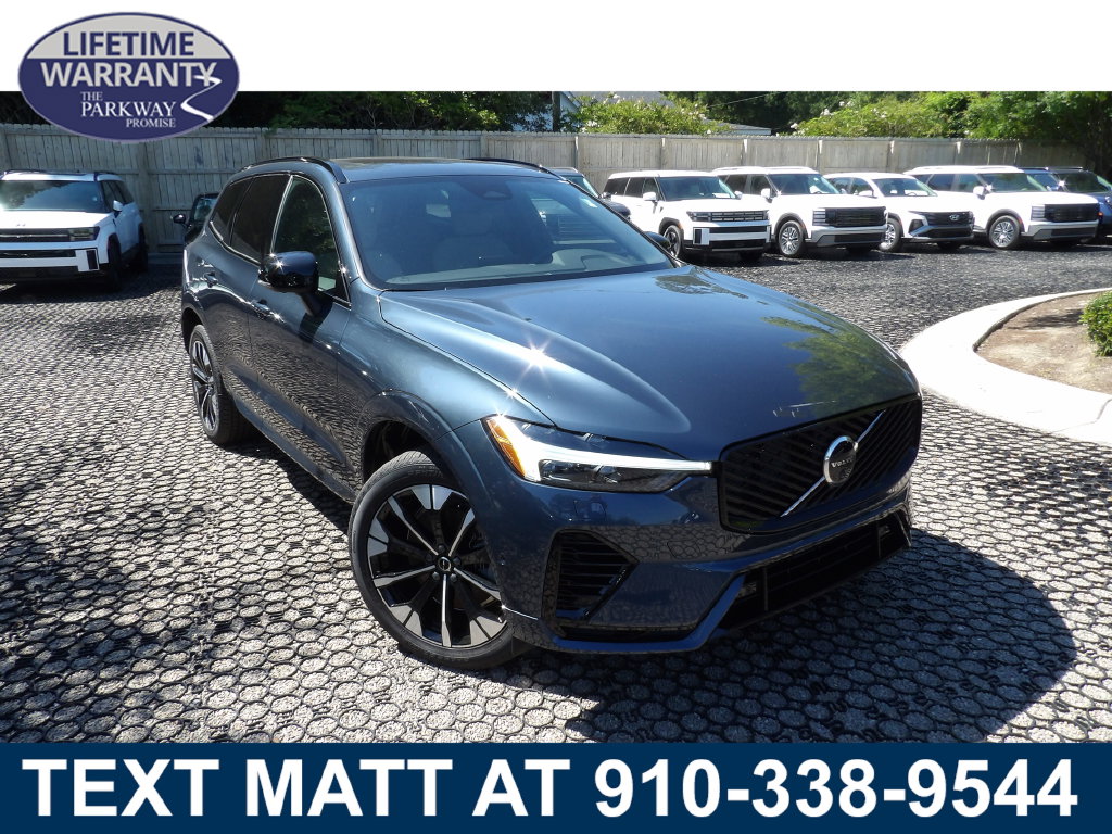 New 2026 Volvo XC60 plug-in hybrid T8 Plus SUV