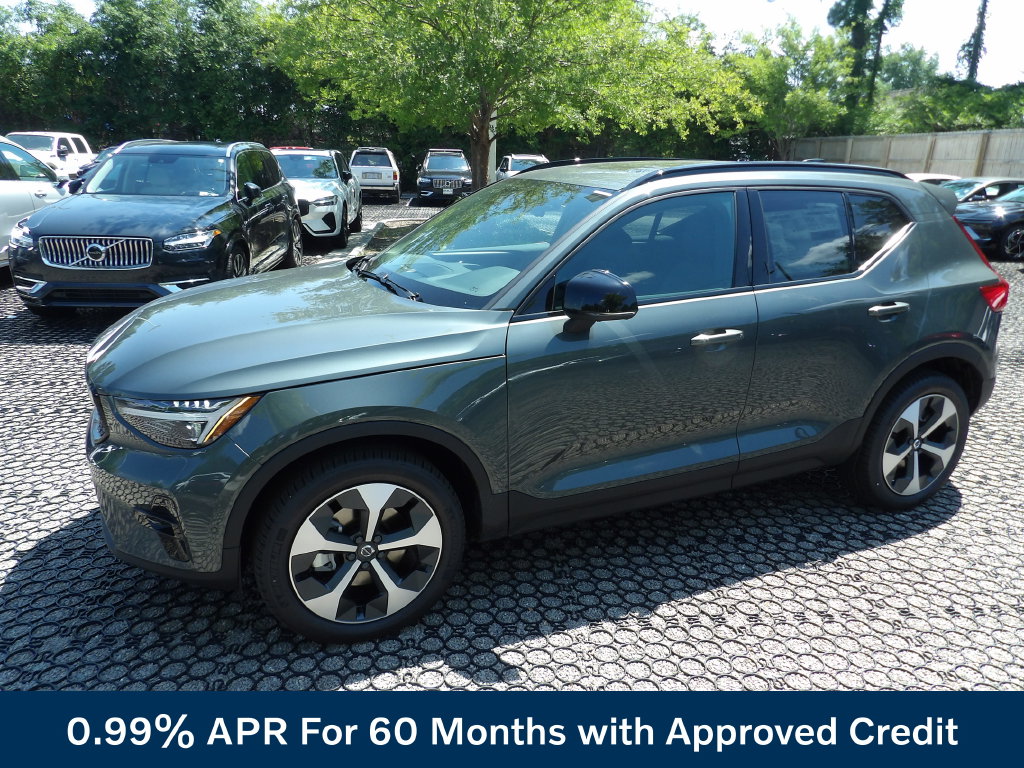 New 2026 Volvo XC40 B5 Plus SUV