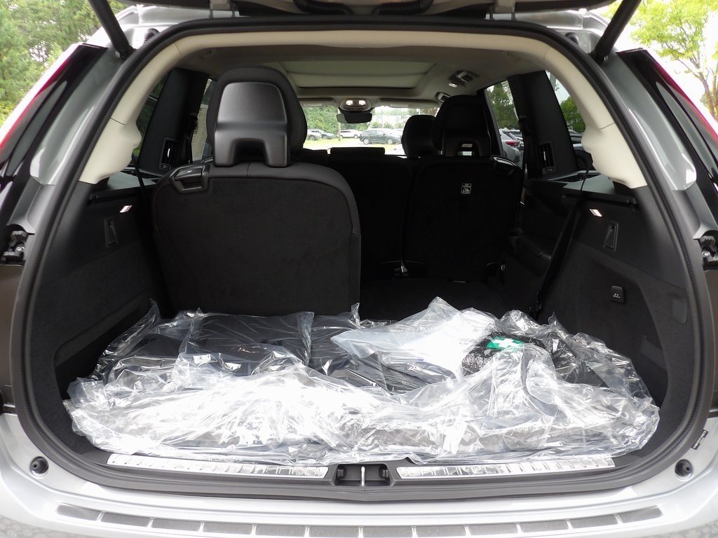 2026 Volvo XC90 Plus - Photo 24