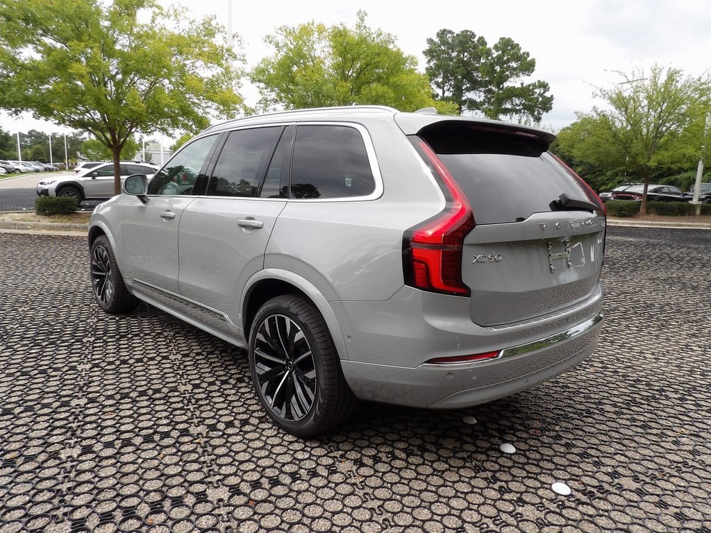 2026 Volvo XC90 Plus - Photo 8