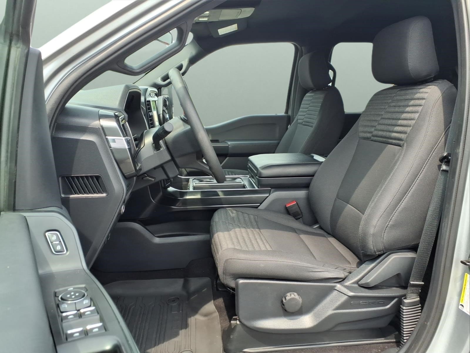 2023 Ford F-150 XL - Photo 18