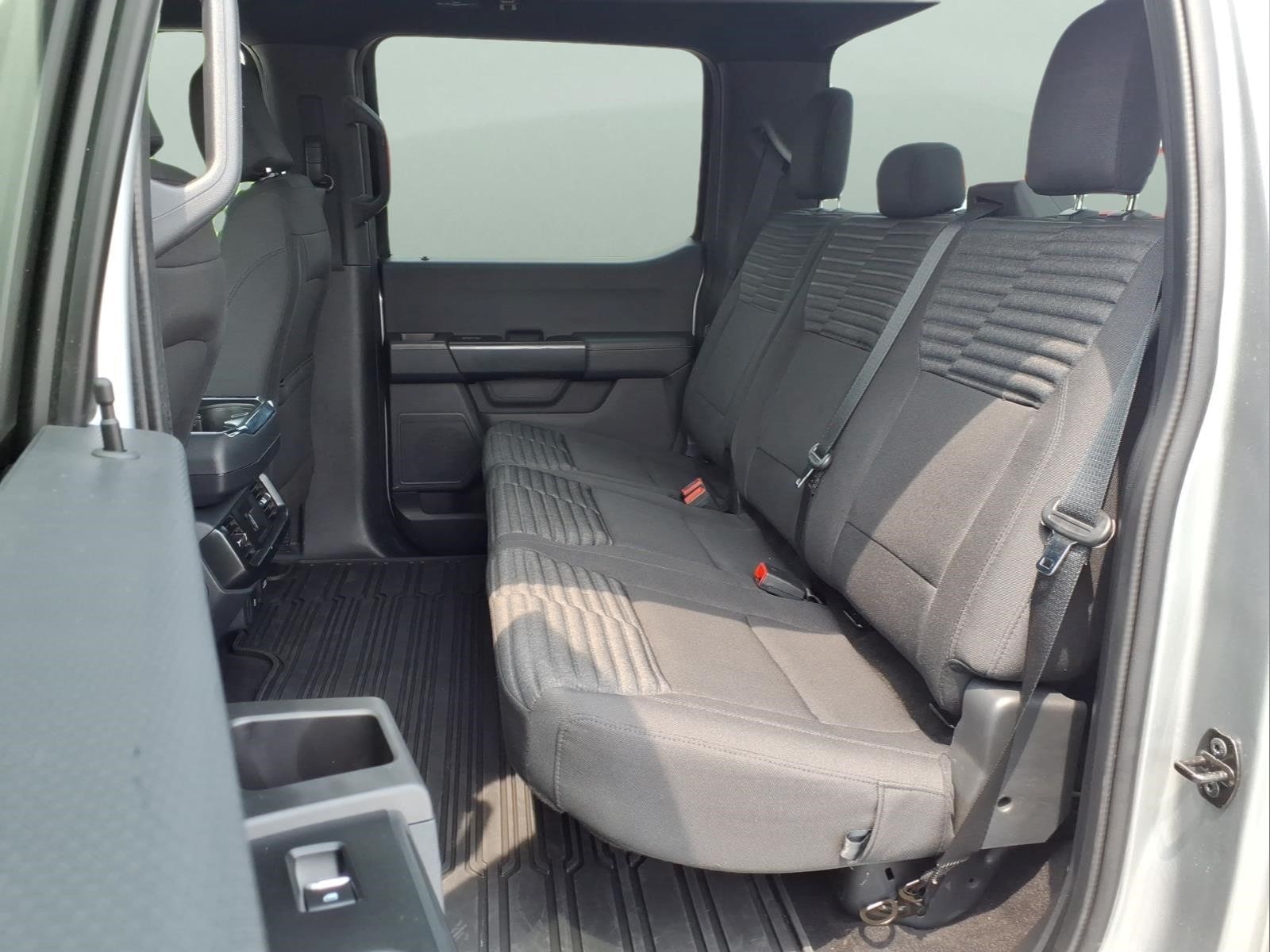 2023 Ford F-150 XL - Photo 17