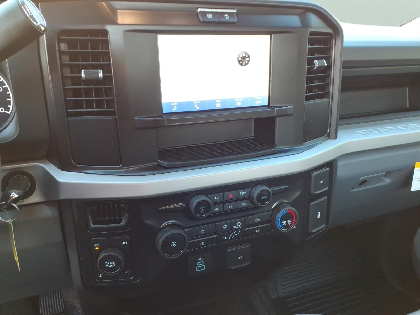 2026 Ford F-250 Super Duty XL - Photo 10