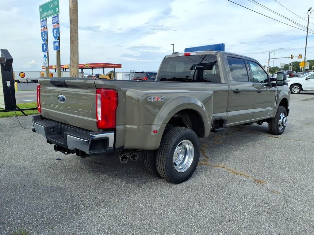 New 2026 Ford F-350 Super Duty F-350® XLT TRUCK