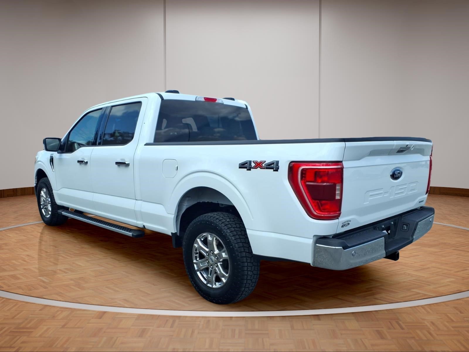 2022 Ford F-150 XLT - Photo 6