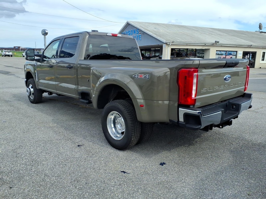 New 2026 Ford F-350 Super Duty F-350® XLT TRUCK