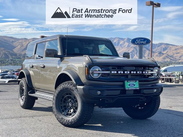 New 2026 Ford Bronco Outer Banks SUV