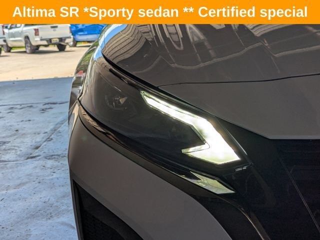 2023 Nissan Altima SR - Photo 10