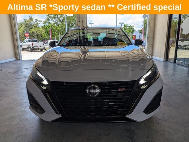 2023 Nissan Altima SR - Photo 9