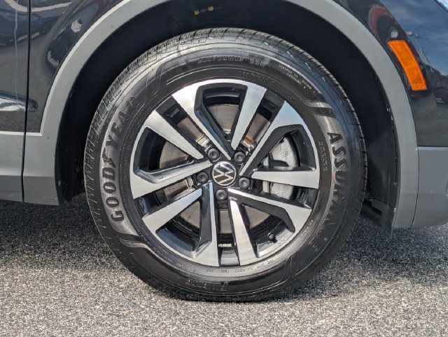 2024 Volkswagen Tiguan S - Photo 11
