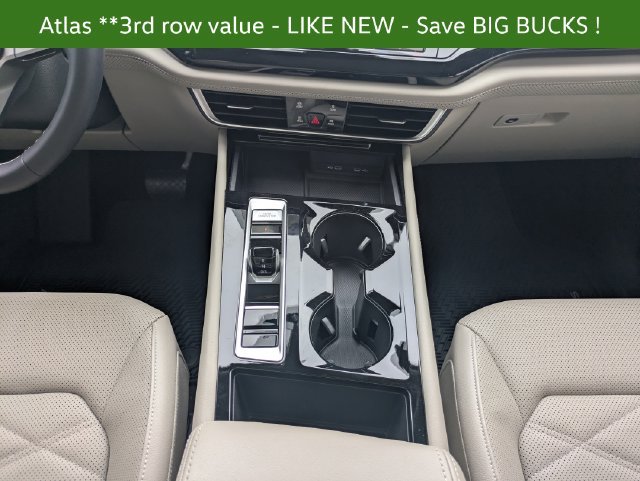 2024 Volkswagen Atlas SE w/Tech - Photo 19