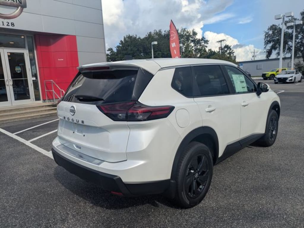New 2026 Nissan Rogue SV SUV