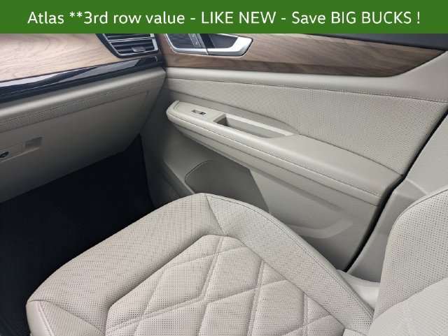 2024 Volkswagen Atlas SE w/Tech - Photo 17